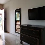 La Na Praia Pousada E Hostel